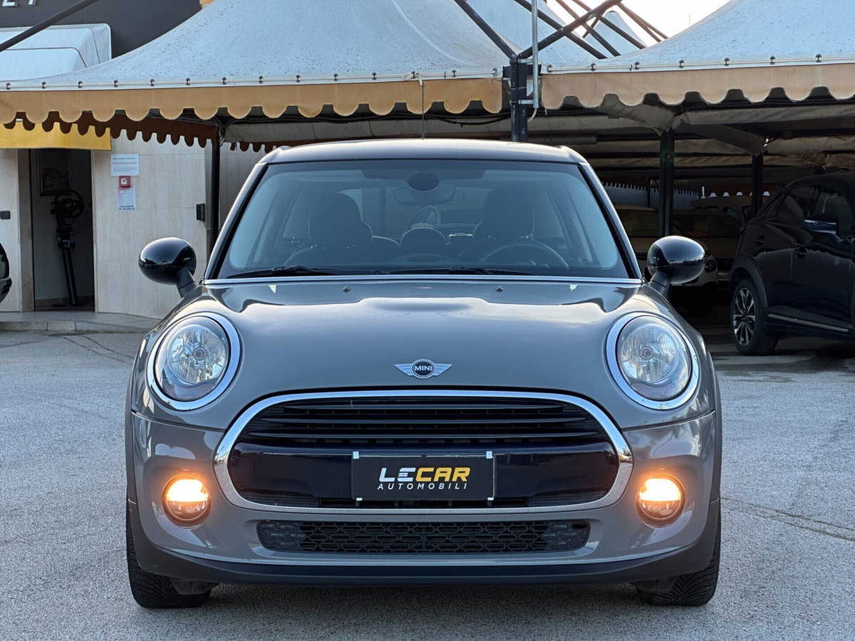 MINI Mini 1.5 Cooper D Business XL 5 porte (2)