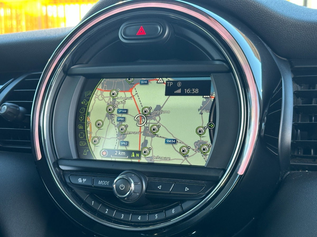 MINI Mini 1.5 Cooper D Business XL 5 porte (20)