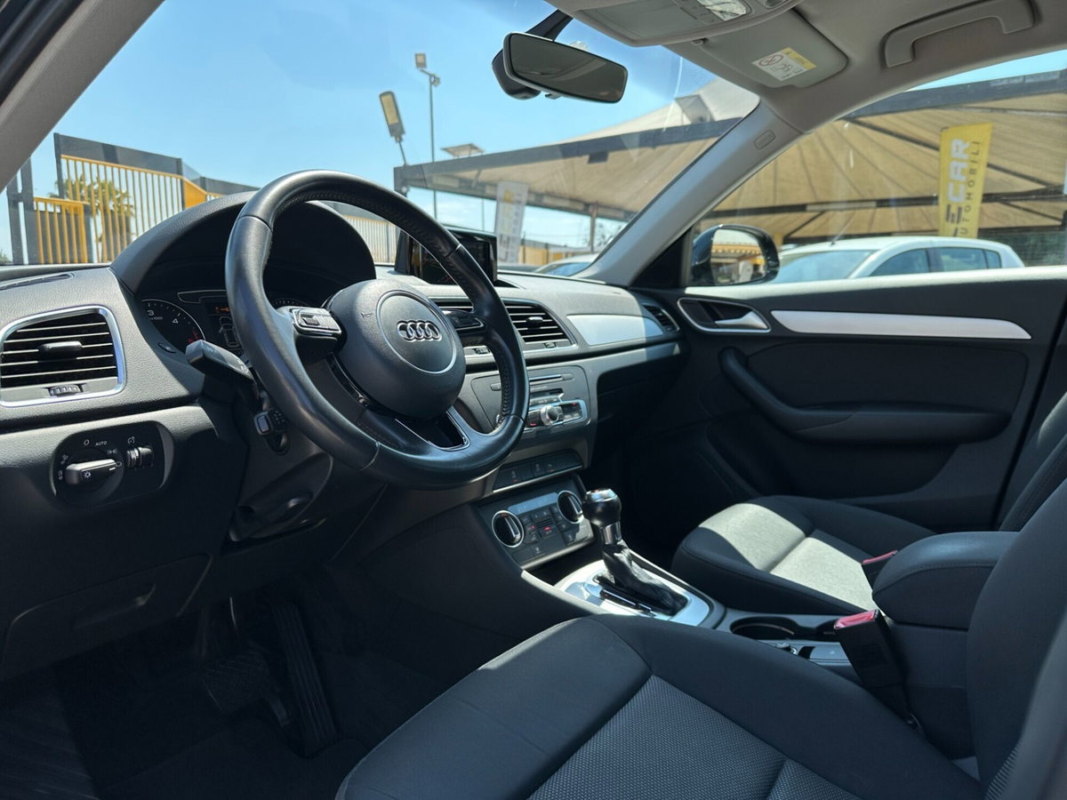 Audi Q3 2.0 TDI 150 CV quattro S tronic Business (12)