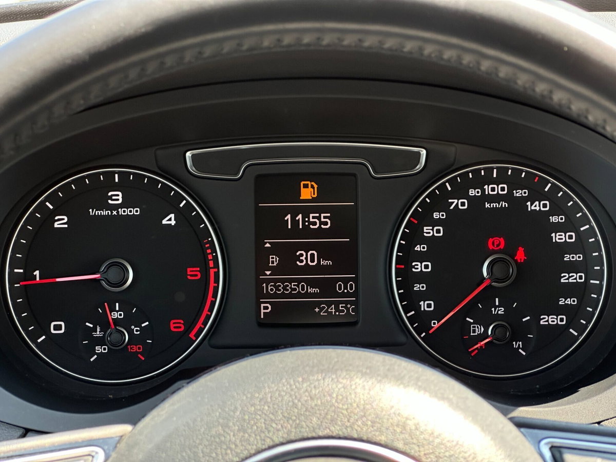Audi Q3 2.0 TDI 150 CV quattro S tronic Business (17)