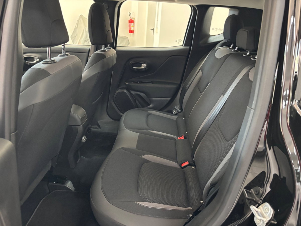Jeep Renegade 1.6 Mjt 130 CV Limited (7)