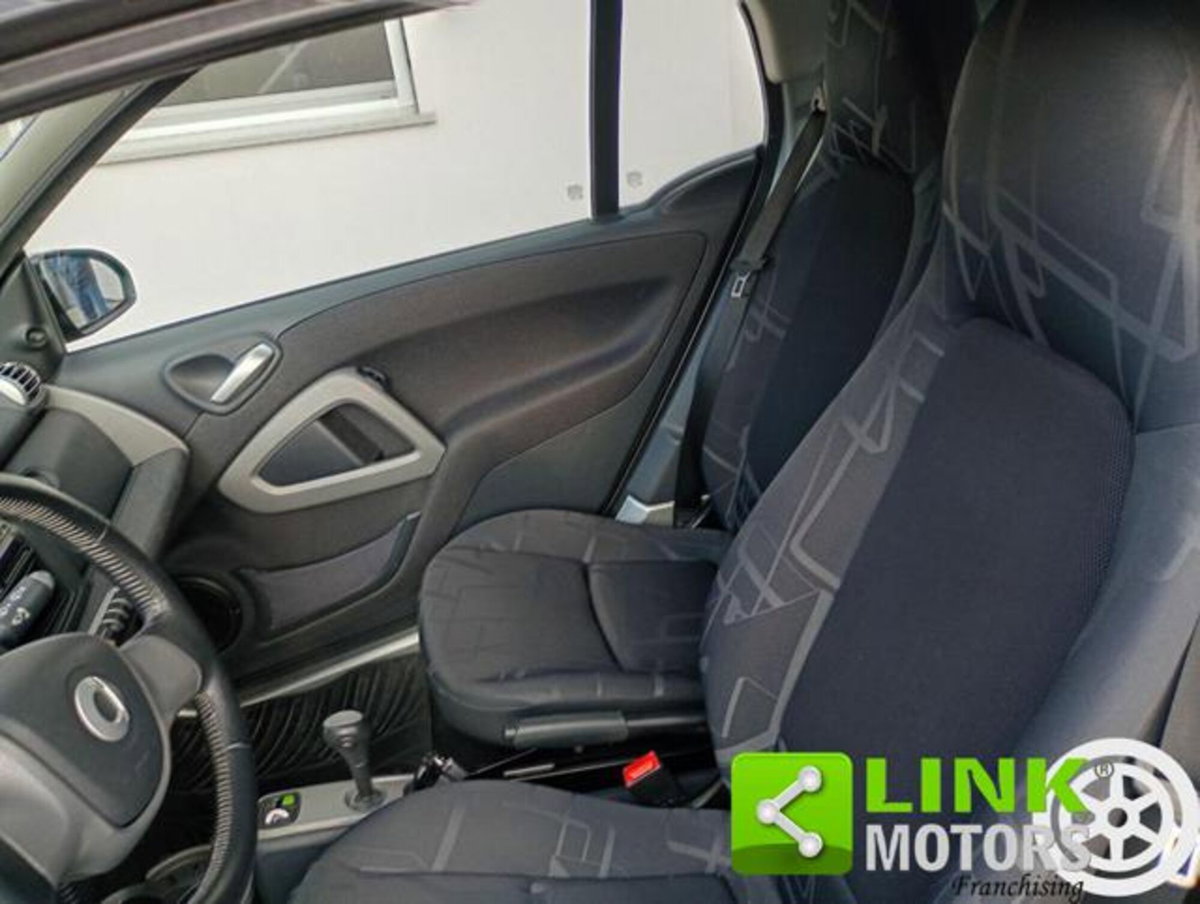 smart Fortwo 1000 52 kW MHD coupé passion (12)
