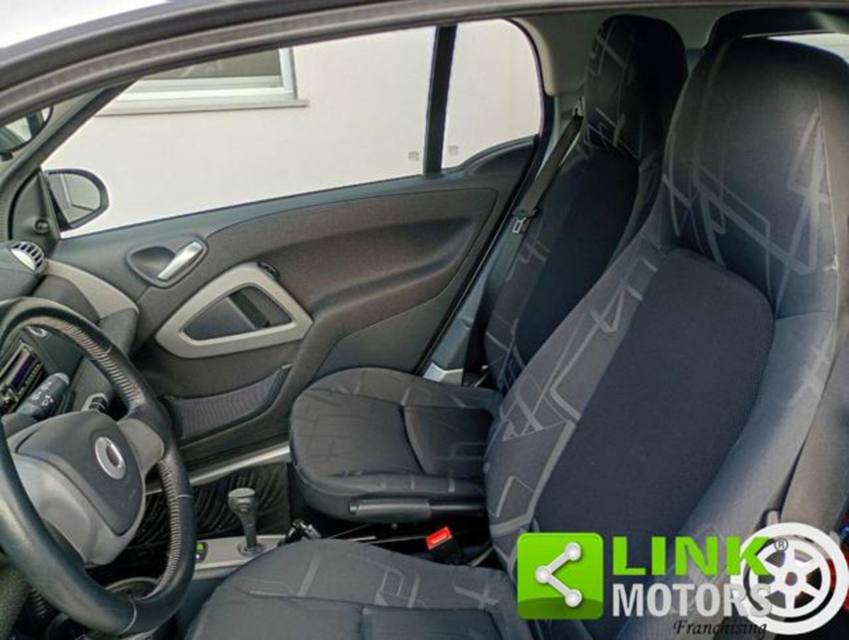 smart Fortwo 1000 52 kW MHD coupé passion (13)