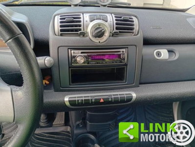 smart Fortwo 1000 52 kW MHD coupé passion (15)