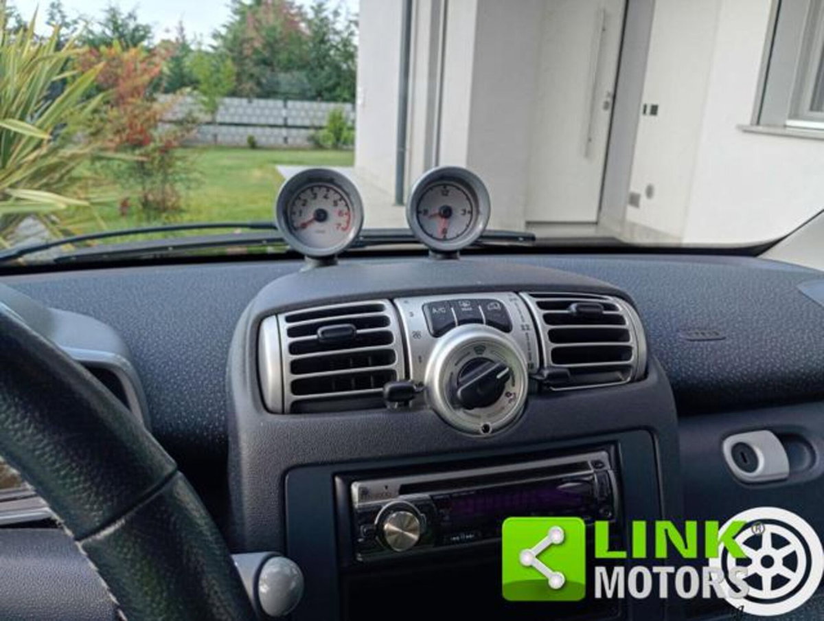 smart Fortwo 1000 52 kW MHD coupé passion (17)