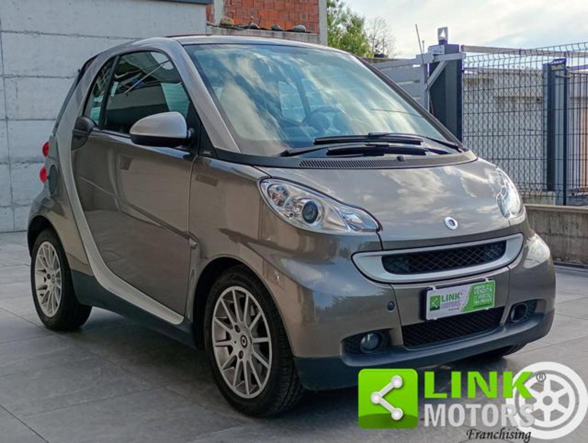 smart Fortwo 1000 52 kW MHD coupé passion (7)