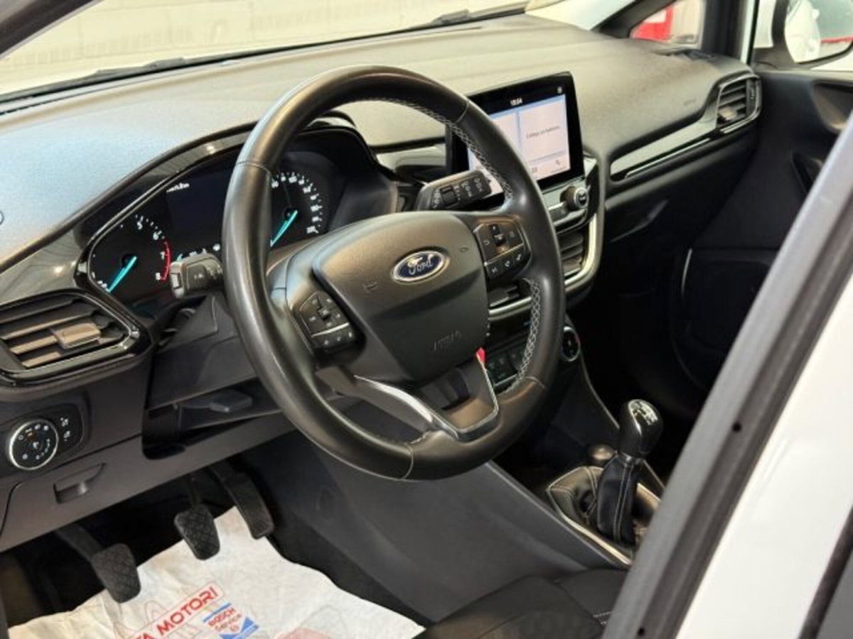 Ford Fiesta 1.1 75 CV 5 porte Titanium (10)