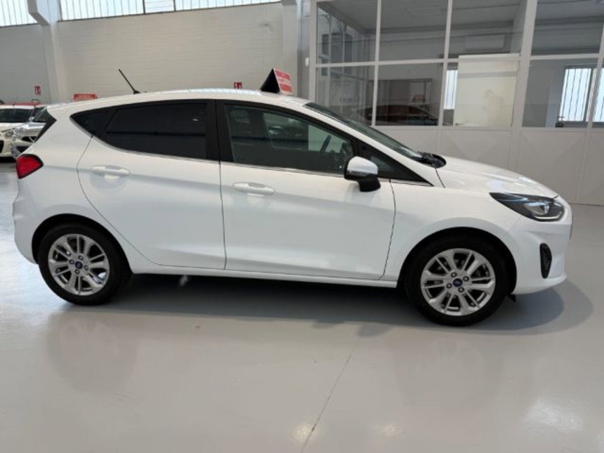 Ford Fiesta 1.1 75 CV 5 porte Titanium (4)