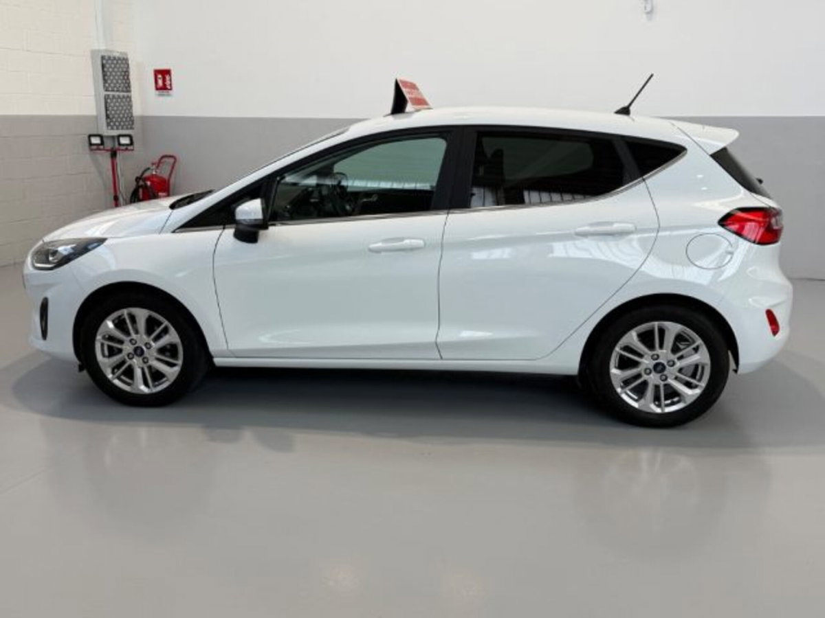 Ford Fiesta 1.1 75 CV 5 porte Titanium (8)