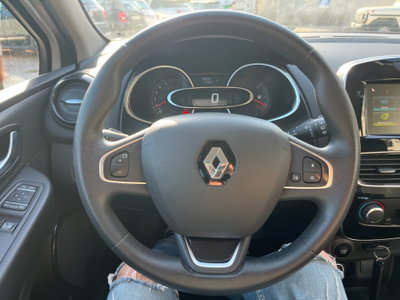 Renault Clio TCe 12V 75 CV 5 porte Moschino Intens (14)