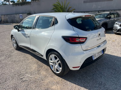 Renault Clio TCe 12V 75 CV 5 porte Moschino Intens (7)