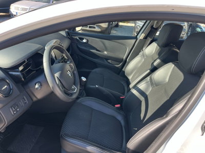 Renault Clio TCe 12V 75 CV 5 porte Moschino Intens (9)