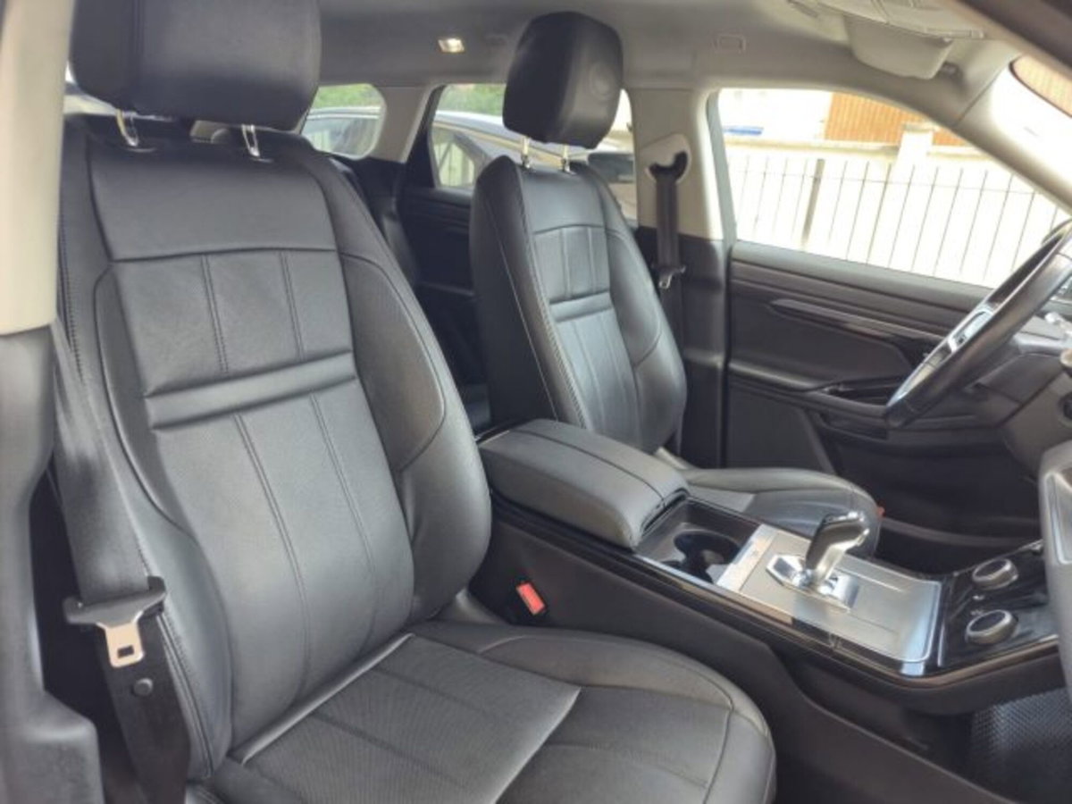 Land Rover Range Rover Evoque 1.5 I3 PHEV 300 CV AWD Auto (9)