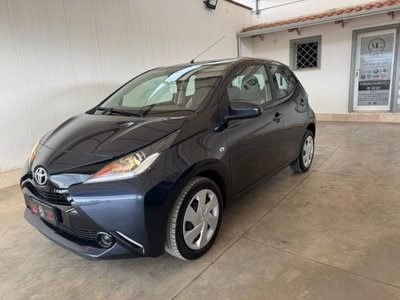 Toyota Aygo 1.0 VVT-i 69 CV 5 porte x-cool TSS (2)
