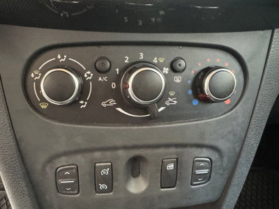 Dacia Sandero 1.5 dCi 8V 75CV Lauréate N1 (20)