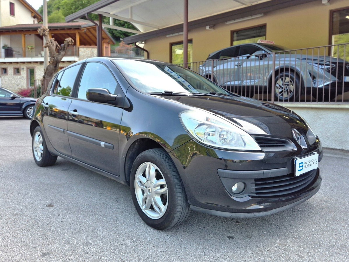 Renault Clio Storia 1.2 16V 5 porte Confort