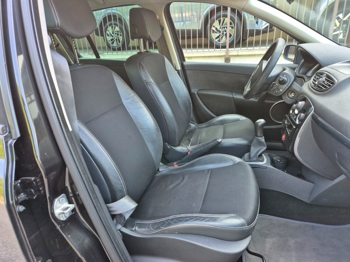Renault Clio Storia 1.2 16V 5 porte Confort (6)
