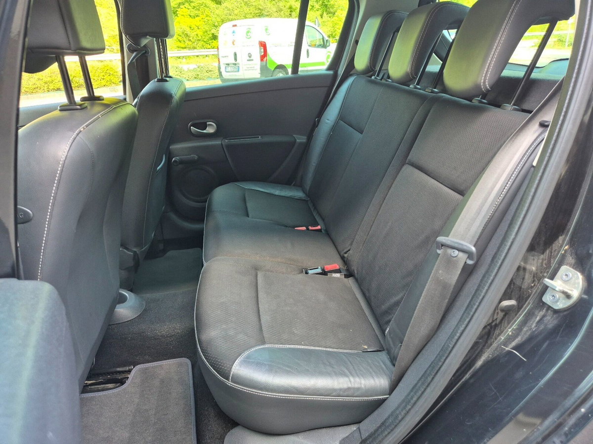 Renault Clio Storia 1.2 16V 5 porte Confort (8)