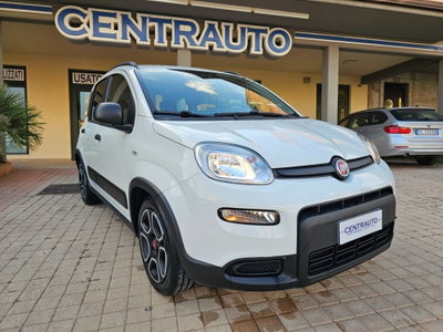 Fiat Panda 1.0 FireFly S&S Hybrid City Life usata