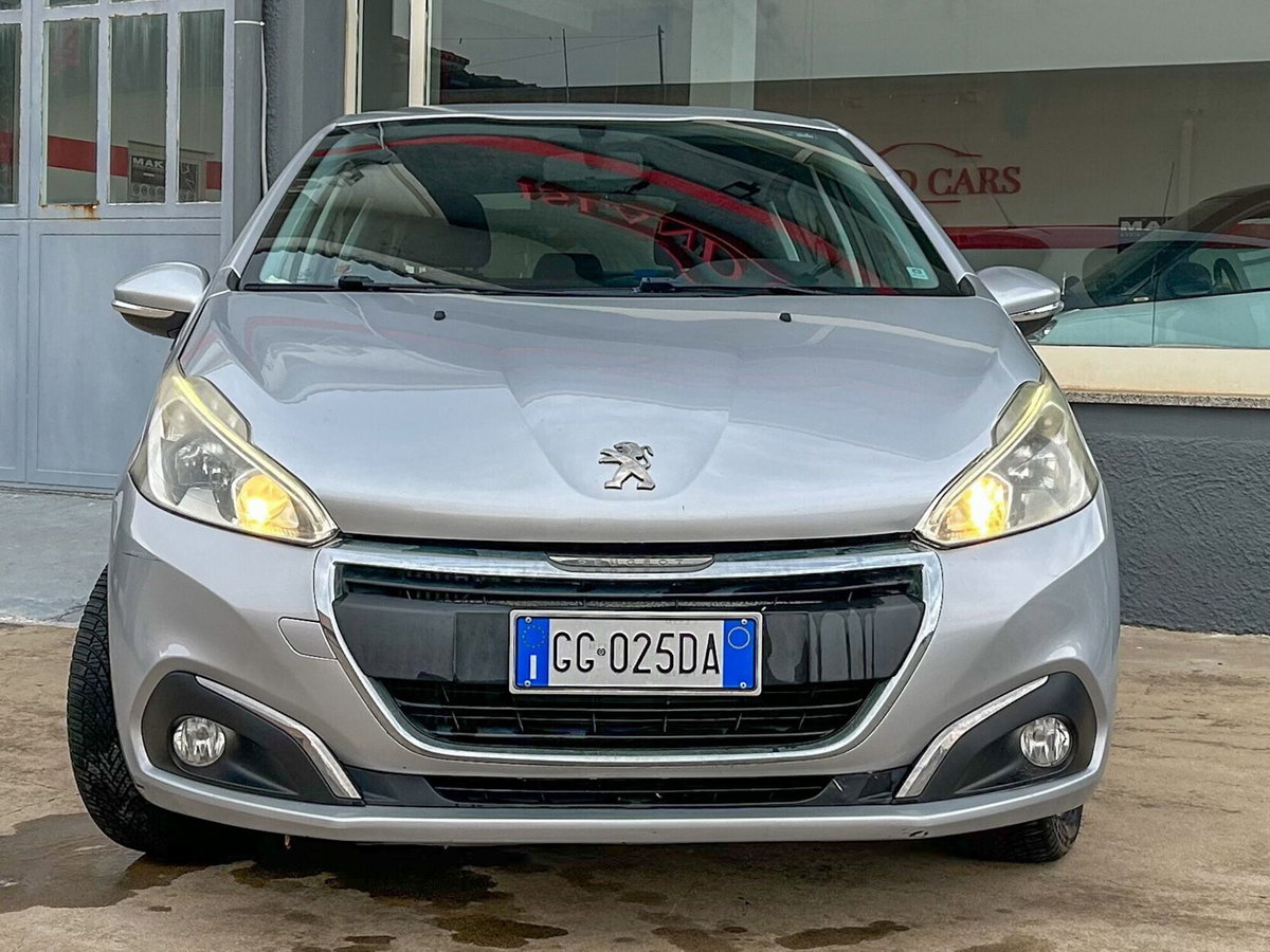 Peugeot 208 75 5 porte Active (2)