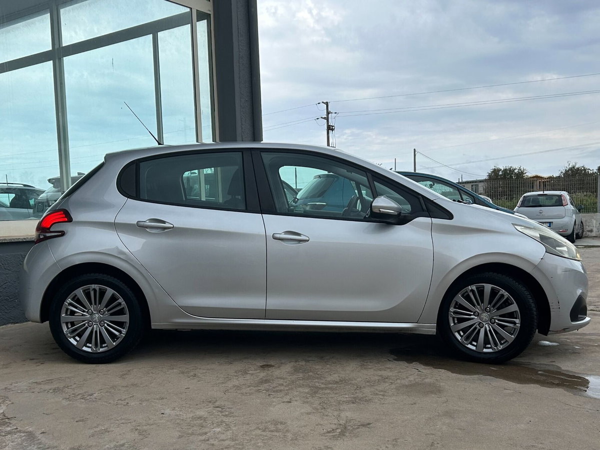 Peugeot 208 75 5 porte Active (3)