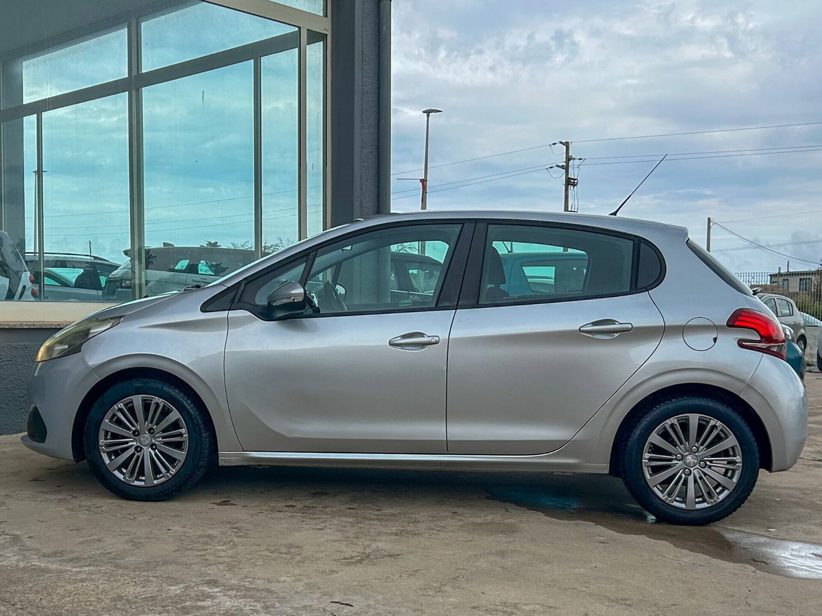 Peugeot 208 75 5 porte Active (4)