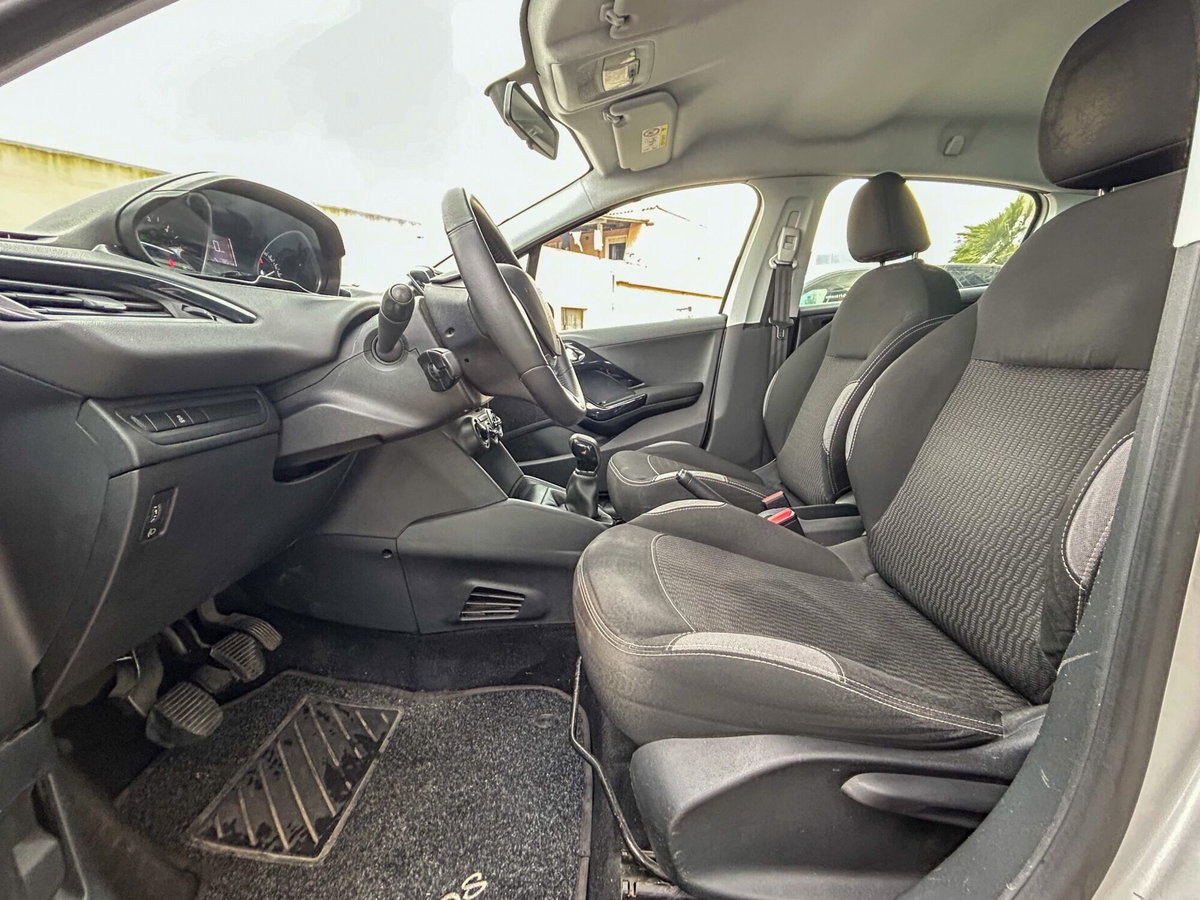 Peugeot 208 75 5 porte Active (5)