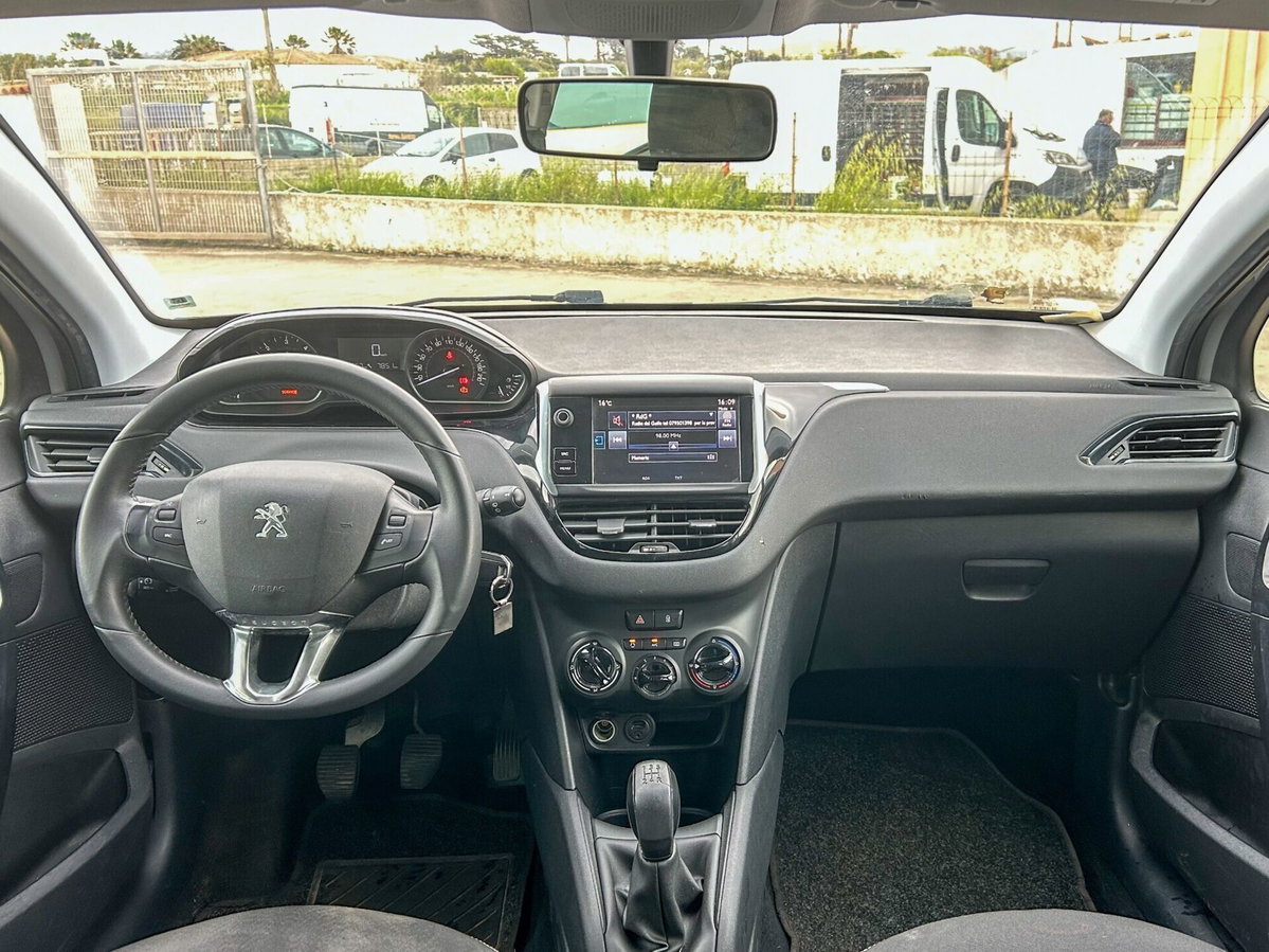 Peugeot 208 75 5 porte Active (7)
