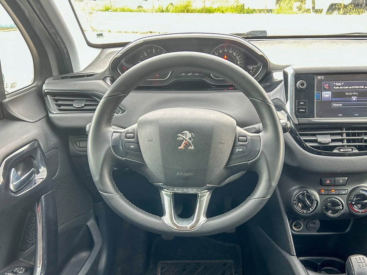 Peugeot 208 75 5 porte Active (8)