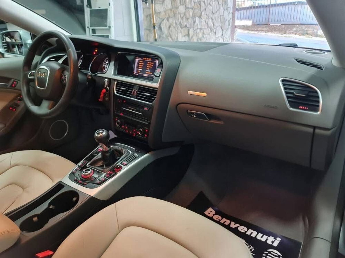 Audi A5 Coupé 2.0 TFSI 180 CV Ambition (9)