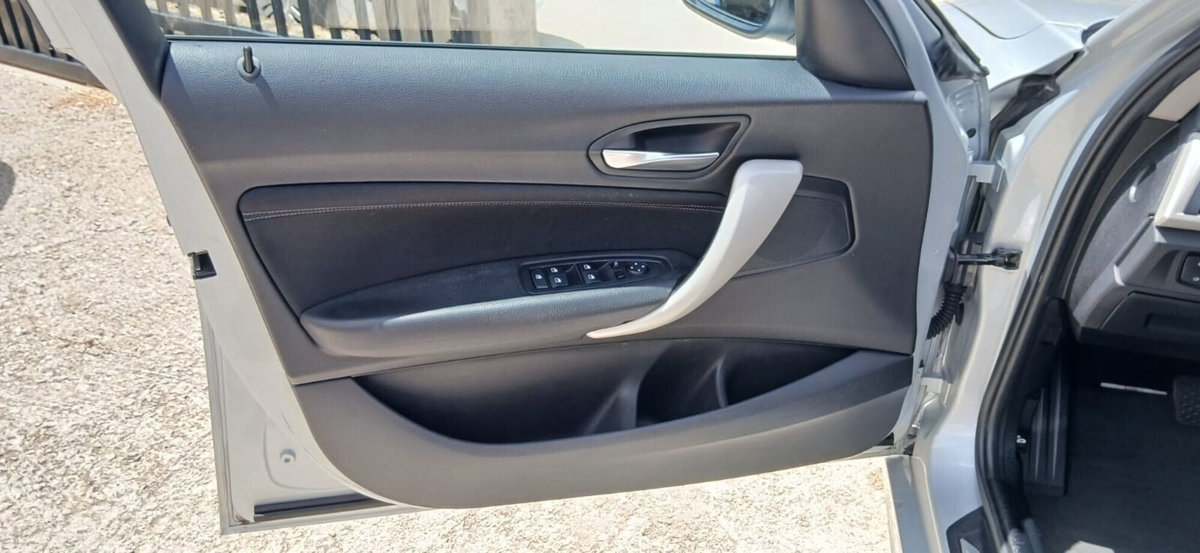 BMW Serie 1 116d 2.0 116CV cat 5 porte Attiva DPF (14)