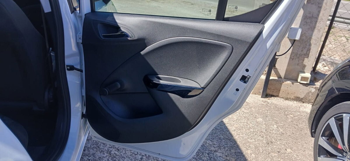 Opel Corsa 1.4 90CV GPL Tech 5 porte Advance (13)
