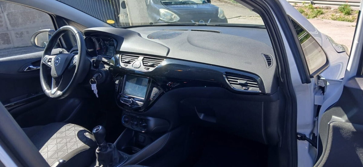 Opel Corsa 1.4 90CV GPL Tech 5 porte Advance (15)