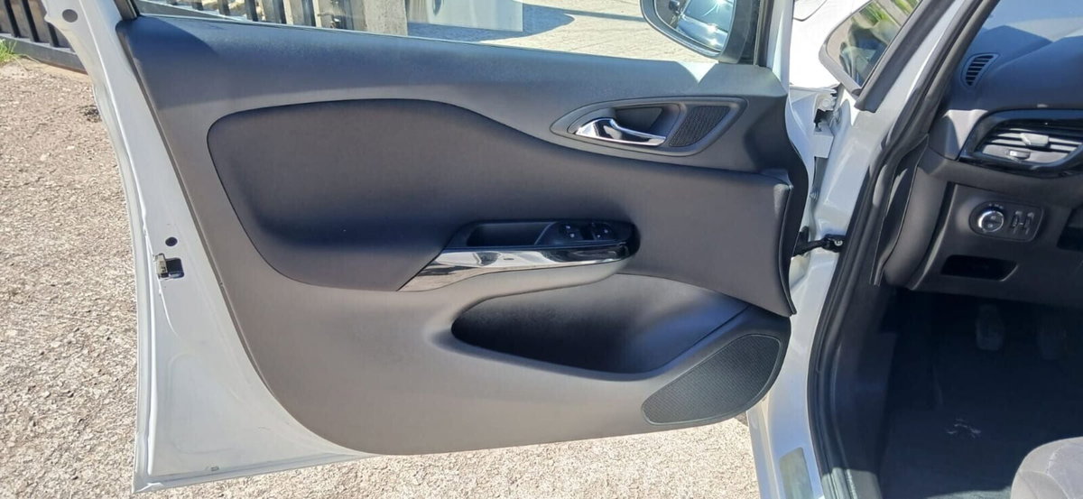 Opel Corsa 1.4 90CV GPL Tech 5 porte Advance (20)