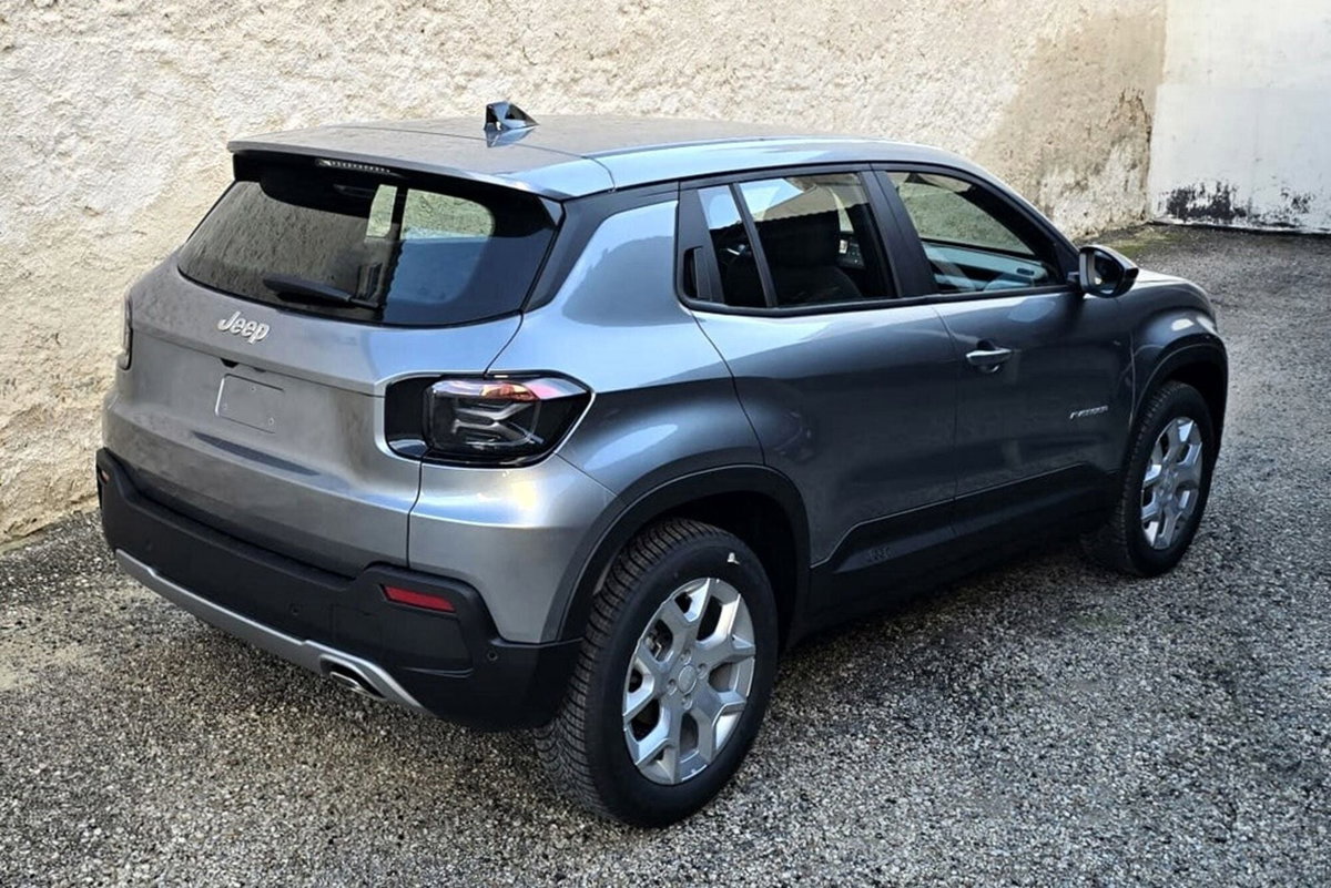 Jeep Avenger 1.2 turbo Altitude fwd 100cv (6)