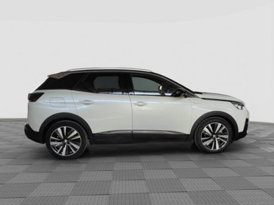 Peugeot 3008 Hybrid4 300 e-EAT8 GT (6)