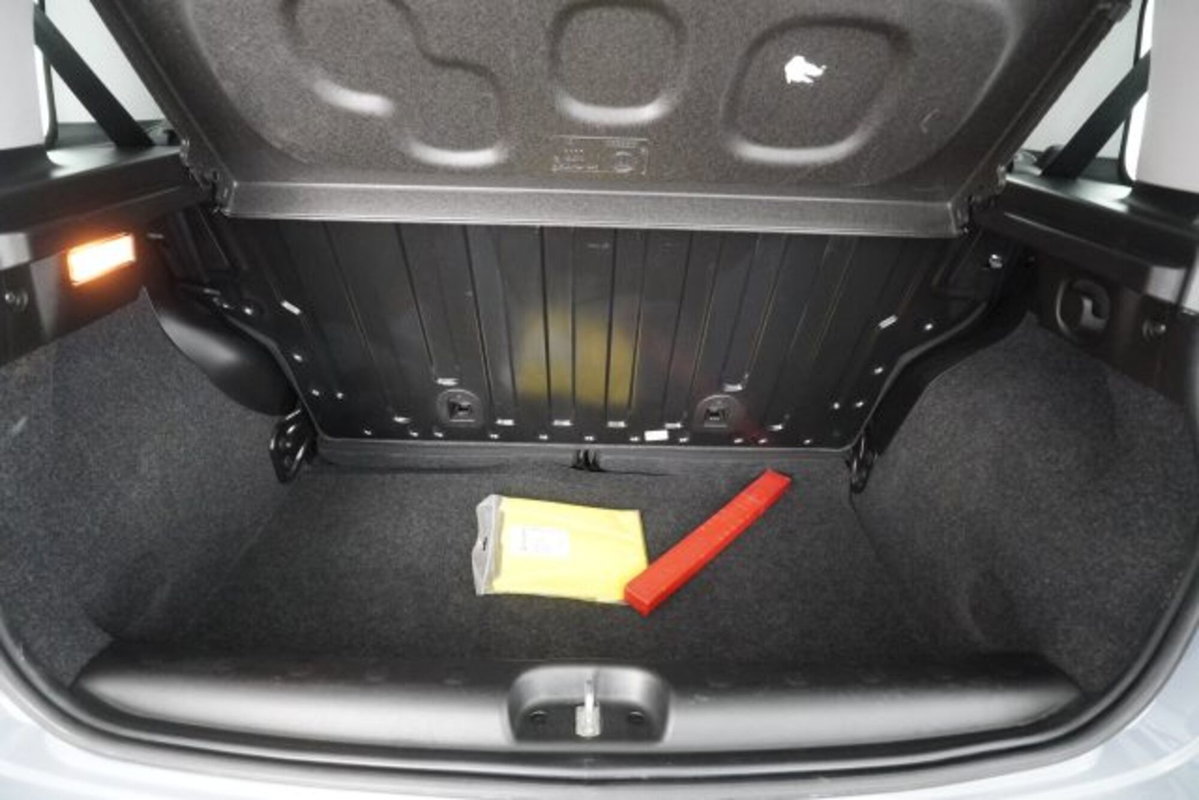 Fiat Panda 1.0 FireFly S&S Hybrid City Cross (14)
