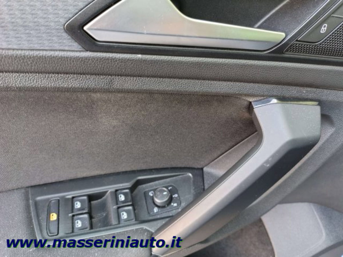 Volkswagen Tiguan Allspace 2.0 tdi Life 150cv dsg (12)