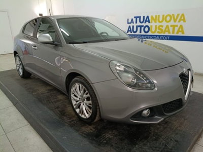 Alfa Romeo Giulietta 1.6 JTDm Super 120cv (2)