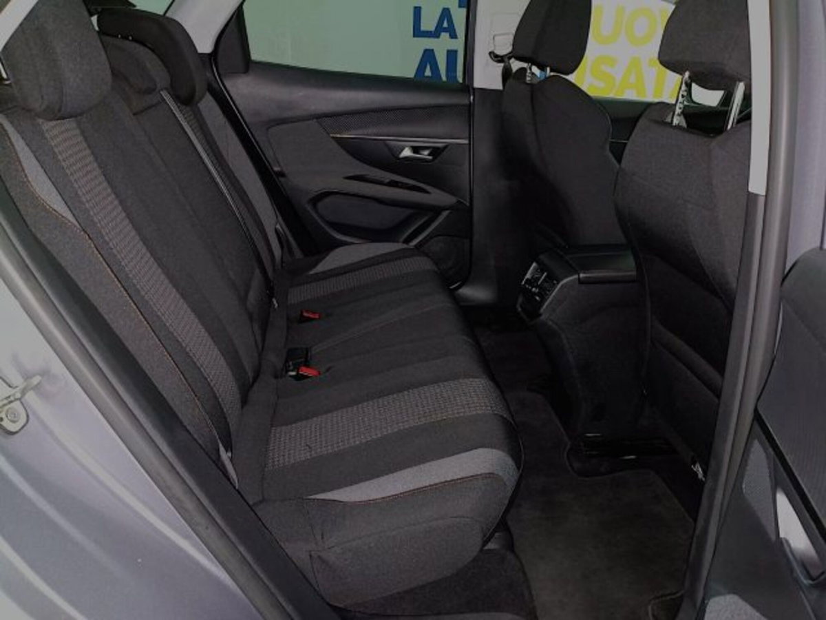Peugeot 3008 BlueHDi 130 S&S Active (11)