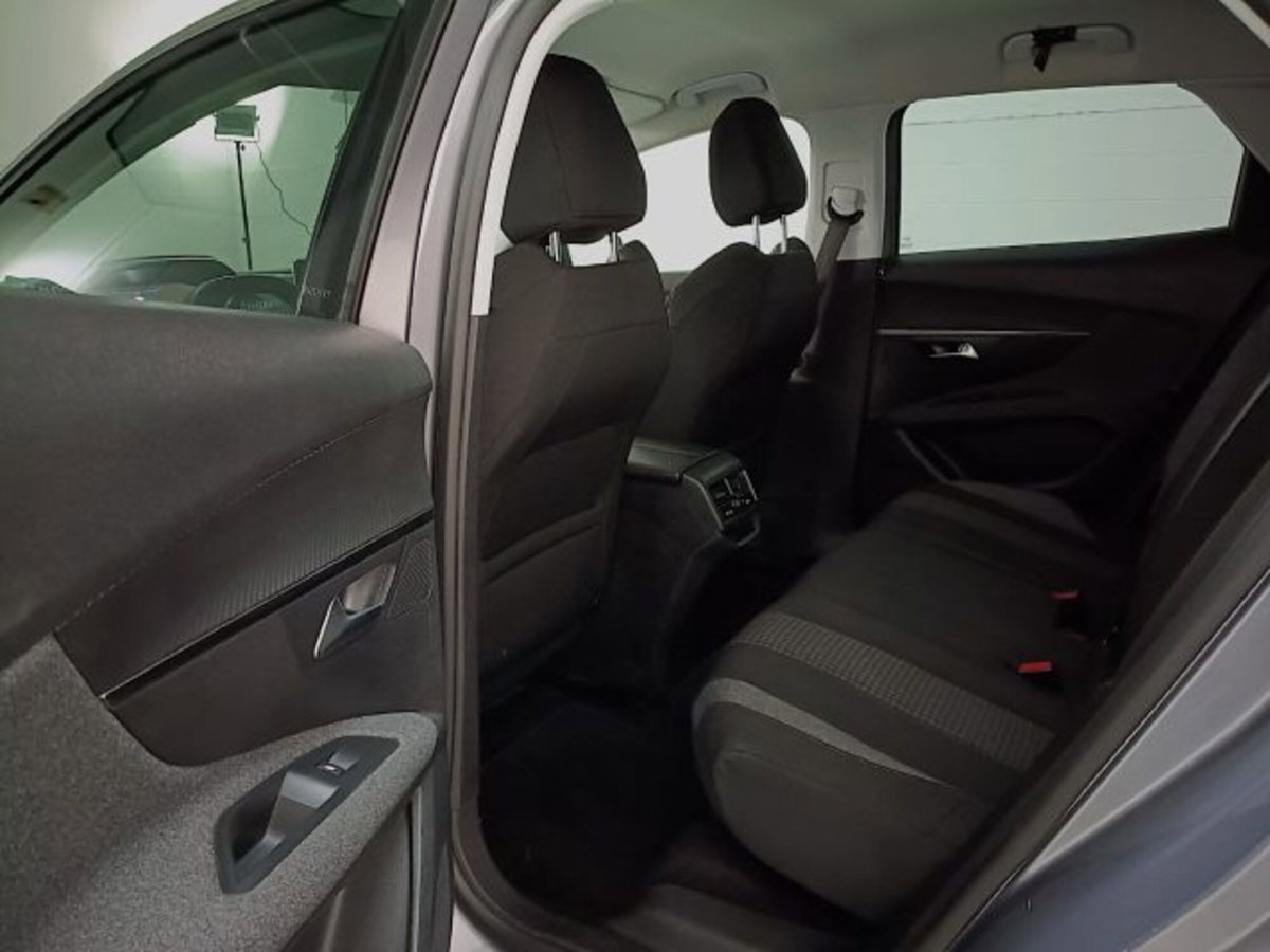 Peugeot 3008 BlueHDi 130 S&S Active (8)