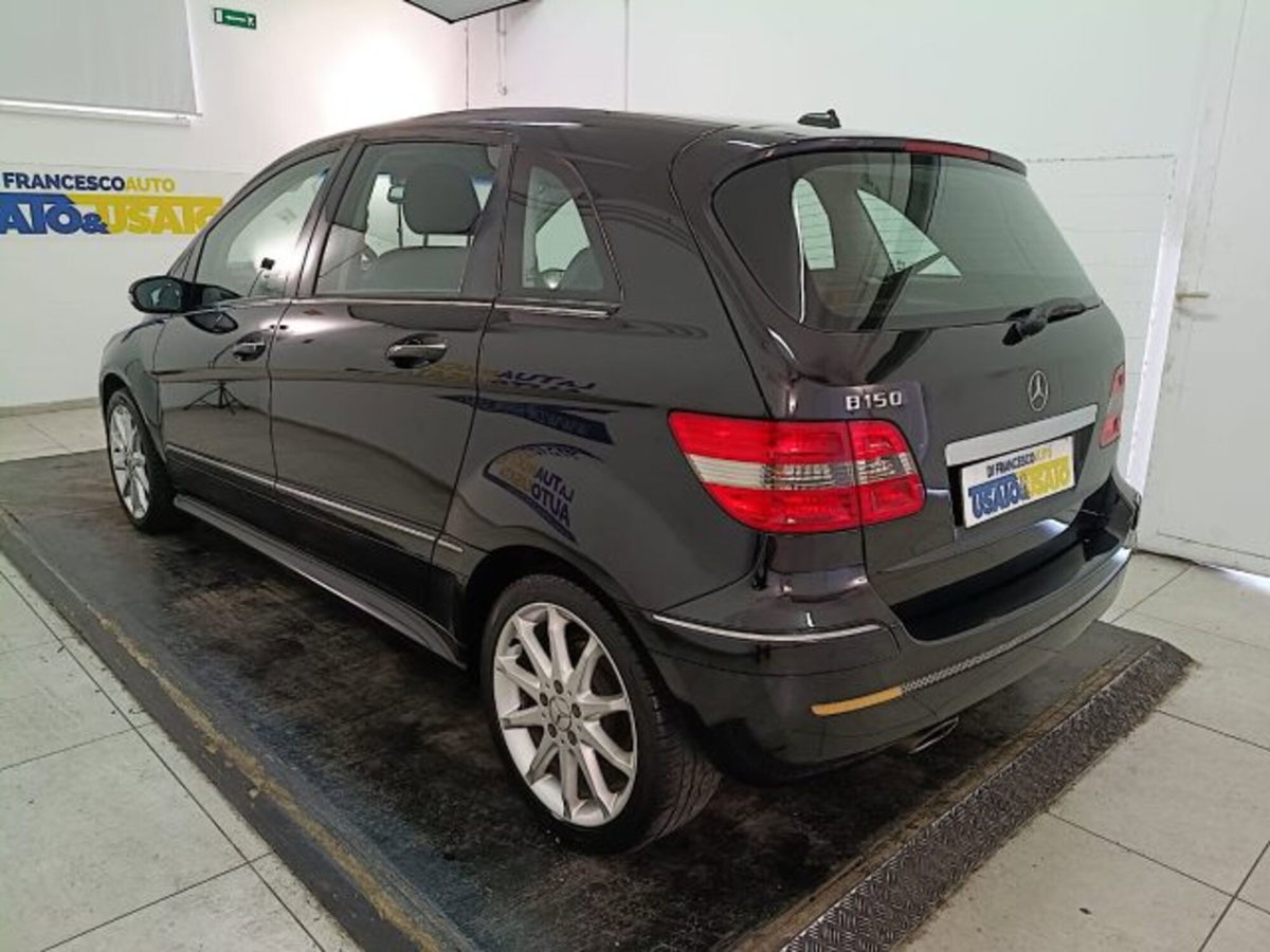 Mercedes-Benz Classe B 150 Sport (5)