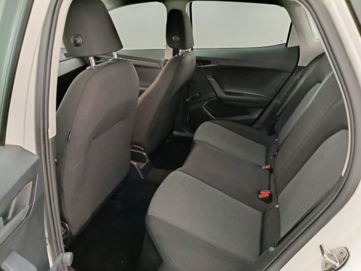SEAT Ibiza 1.0 TGI 5 porte Reference (10)