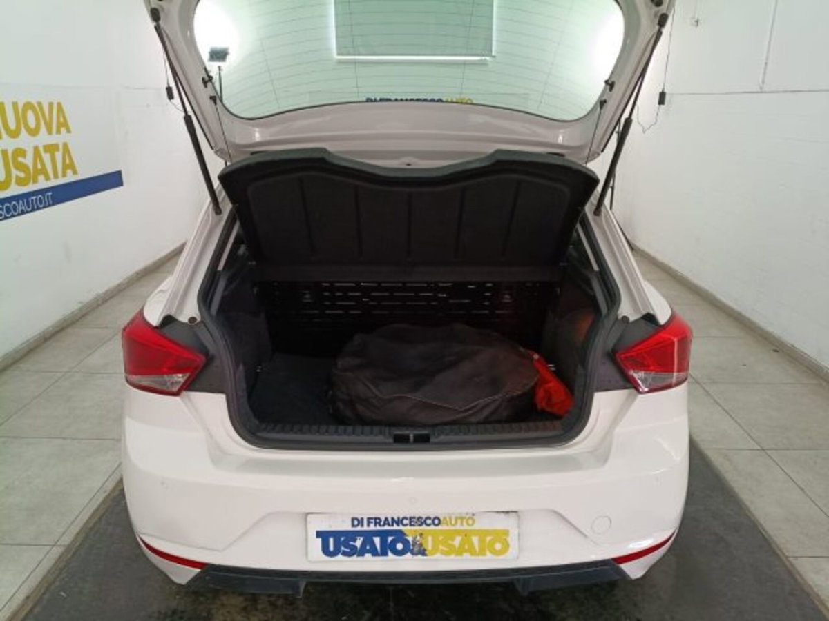 SEAT Ibiza 1.0 TGI 5 porte Reference (14)