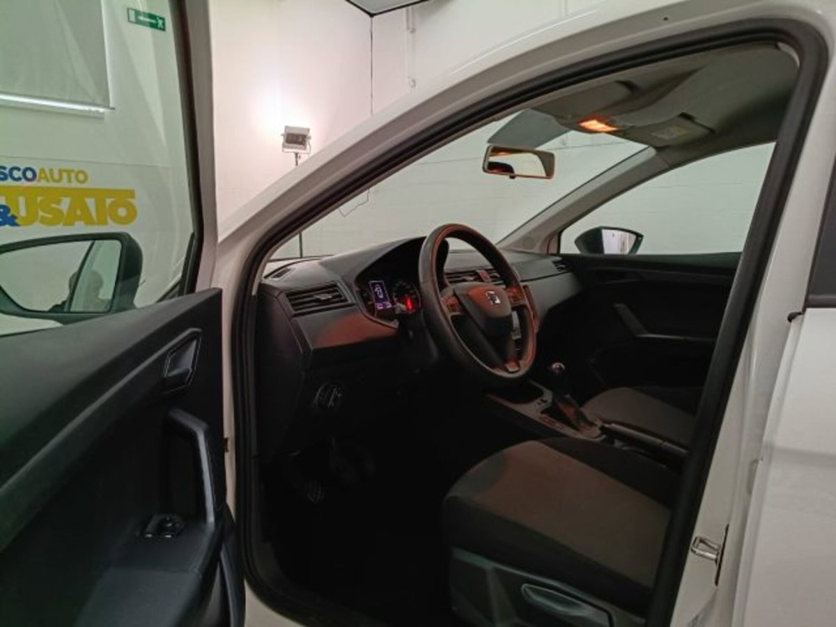 SEAT Ibiza 1.0 TGI 5 porte Reference (7)
