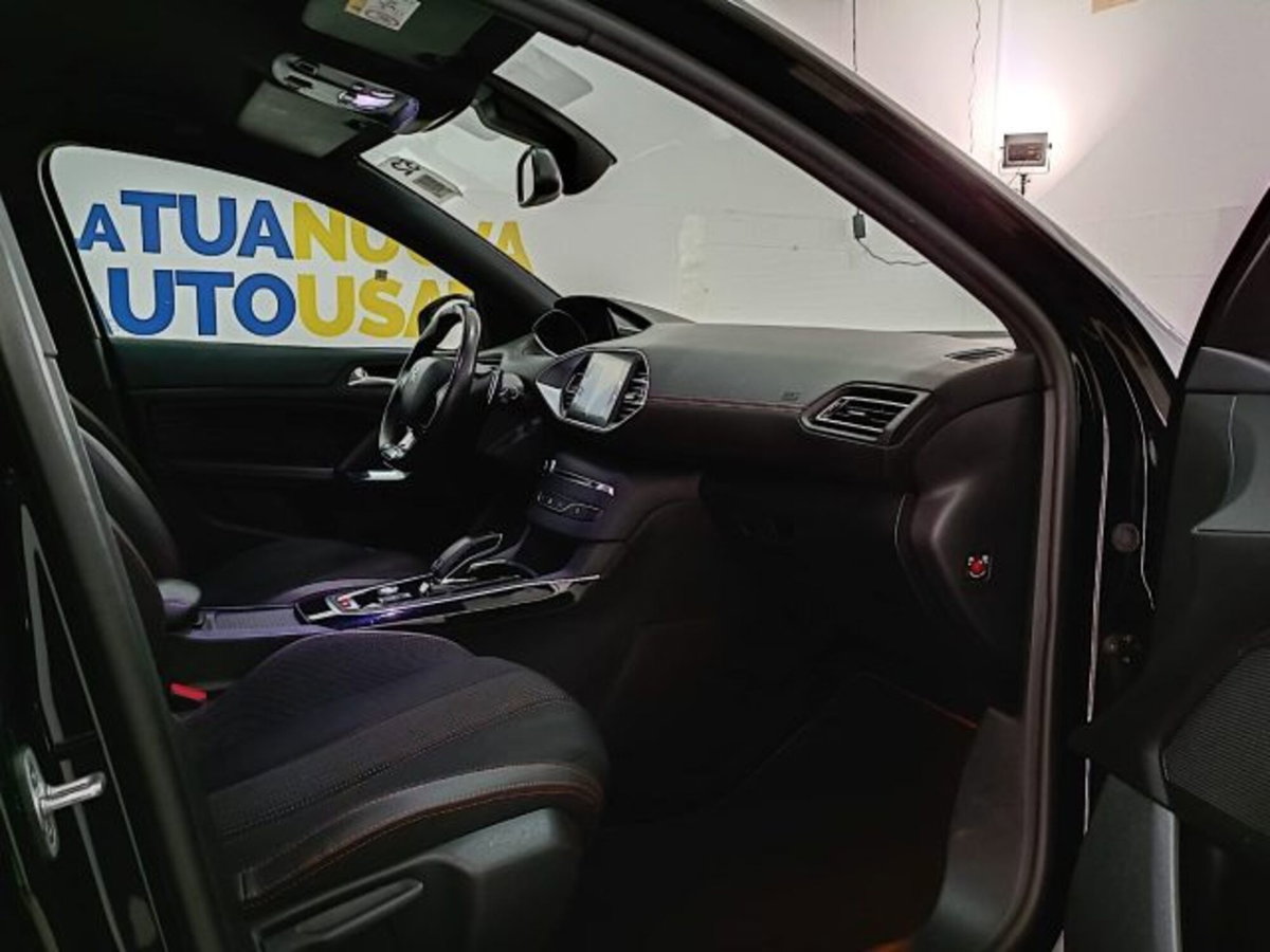 Peugeot 308 SW 1.2 puretech t GT s&s 130cv eat8 (13)