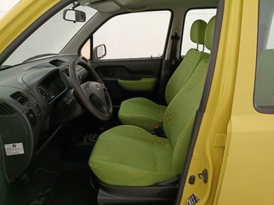 Opel Agila 1.0 12V Comfort (8)
