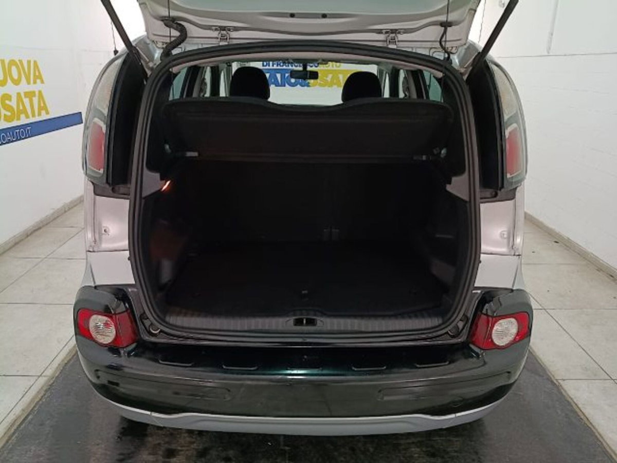 Citroen C3 Picasso BlueHDi 100 Seduction (14)