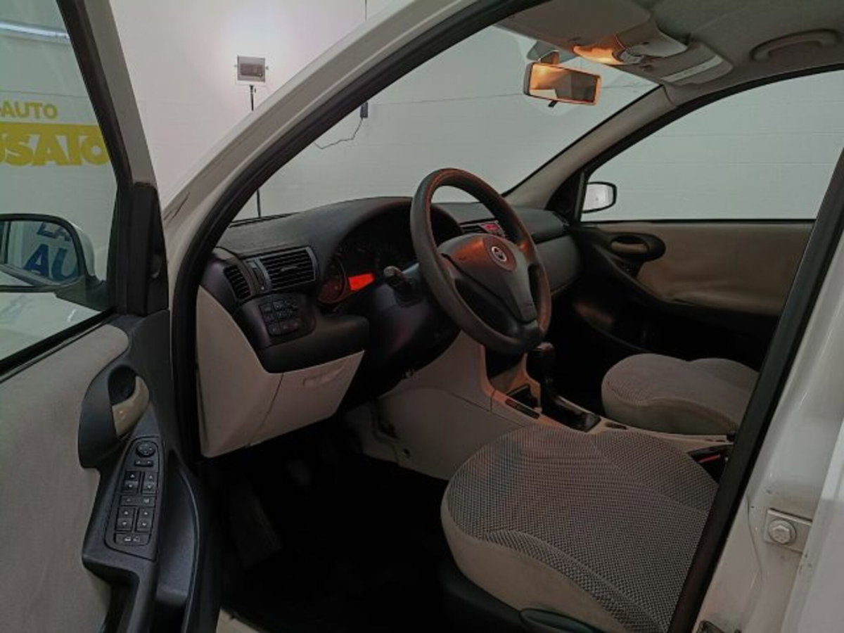 Fiat Stilo 1.6i 16V 5 porte Dynamic (7)