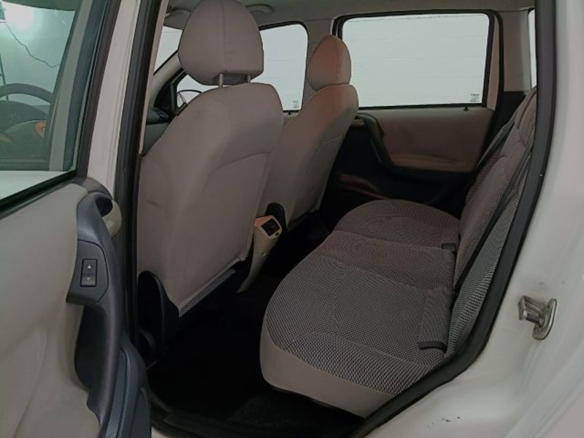 Fiat Stilo 1.6i 16V 5 porte Dynamic (9)
